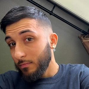 Meet your Posher, Zak